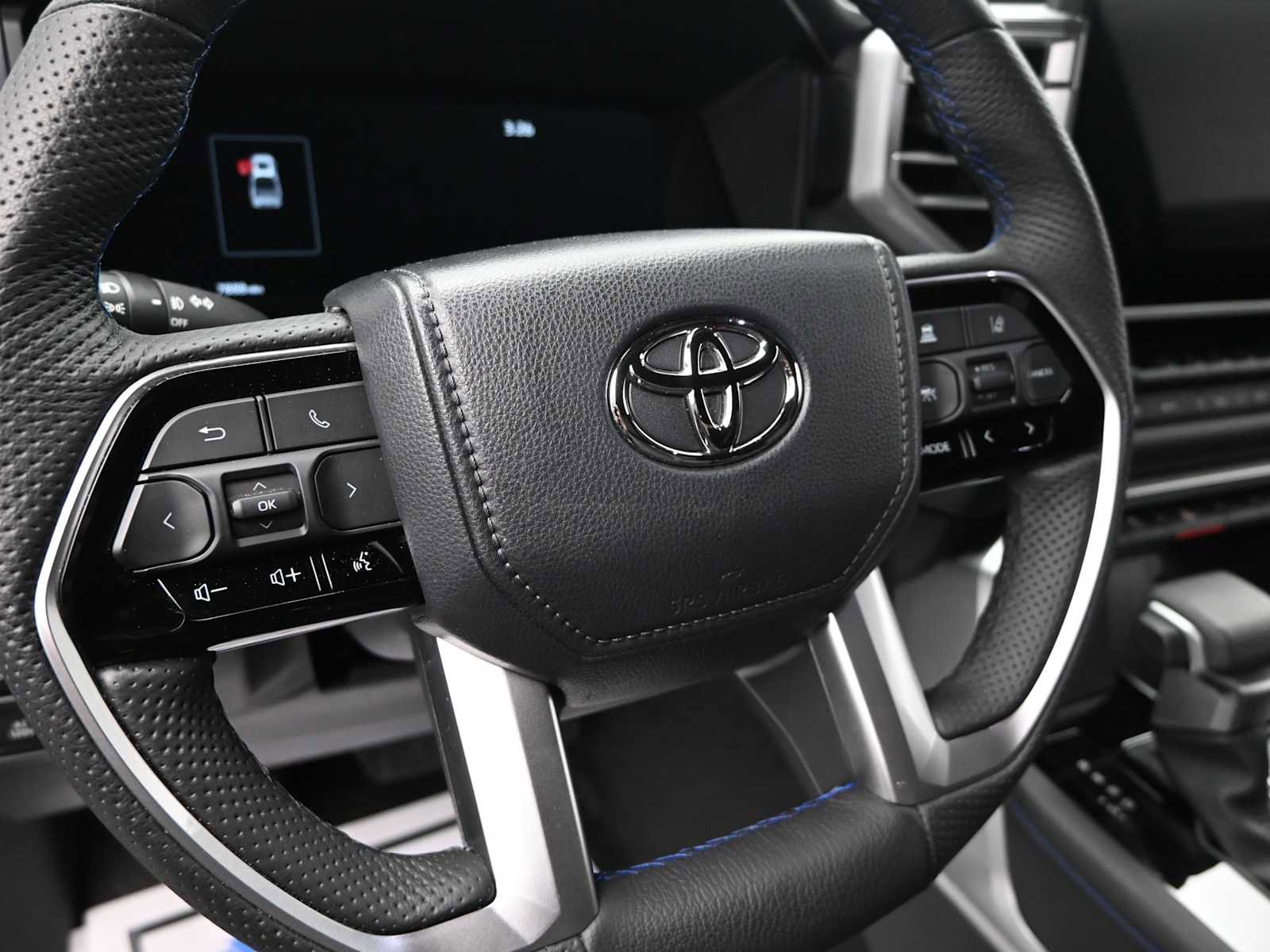 Used 2023 Toyota Tundra Platinum image 12