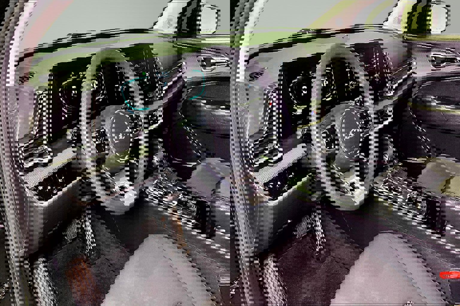 Used 2024 Kia Sportage LX image 17