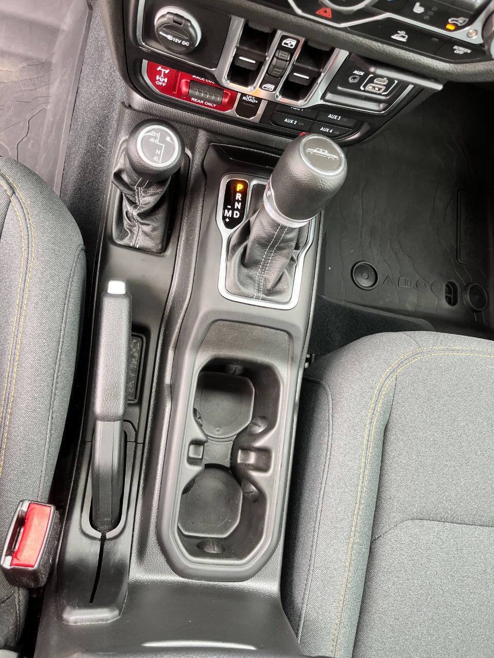 Used 2024 Jeep Gladiator Sport AWD/4WD image 34