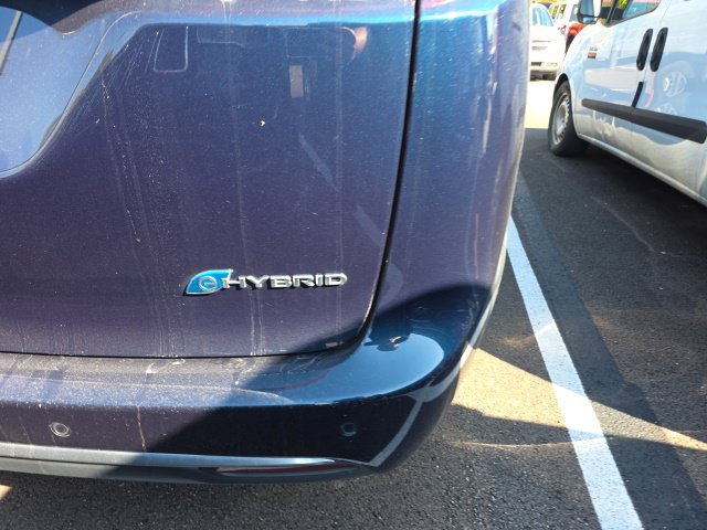 Used 2025 Chrysler Pacifica Pinnacle FWD image 5