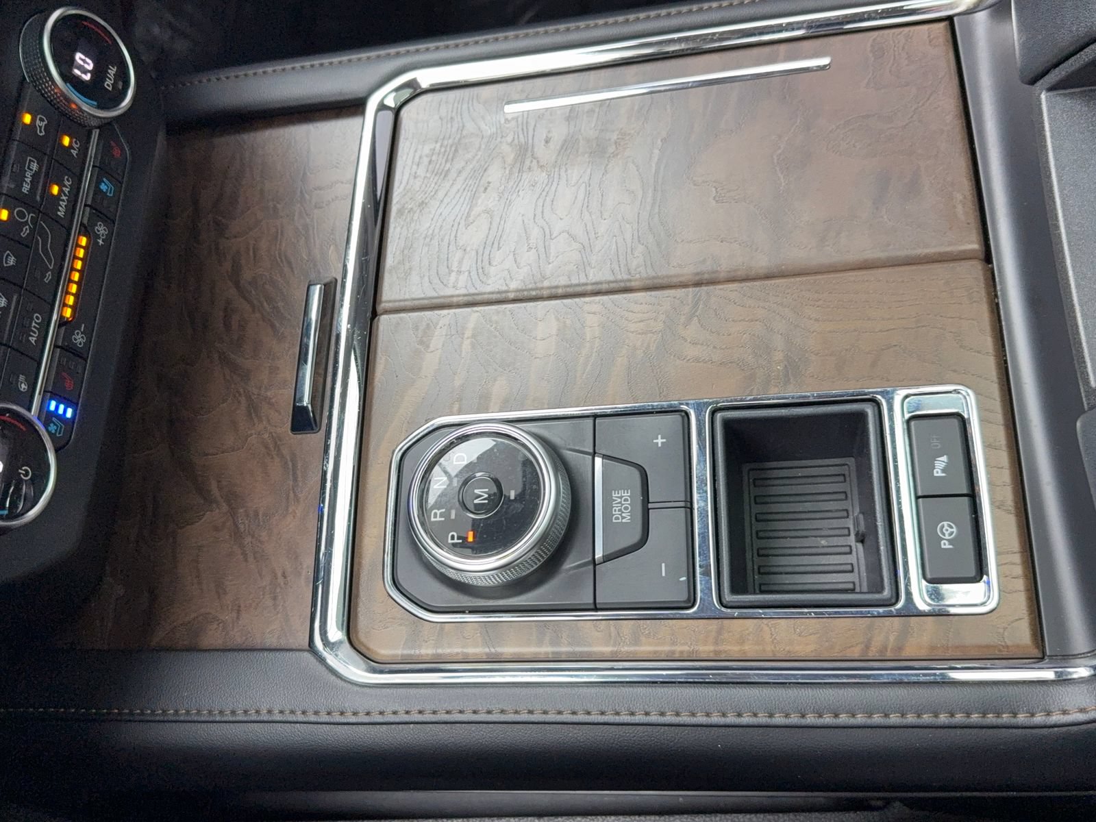 Used 2019 Ford Expedition Platinum RWD image 31