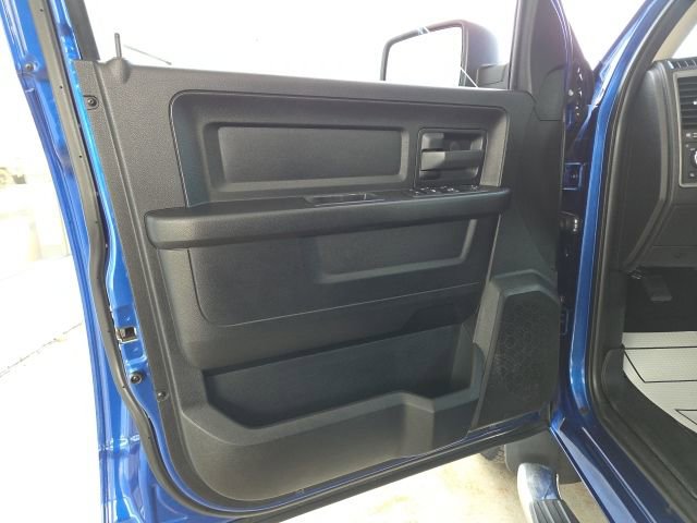 Used 2019 RAM 1500 ST w/ SXT Plus Group image 39