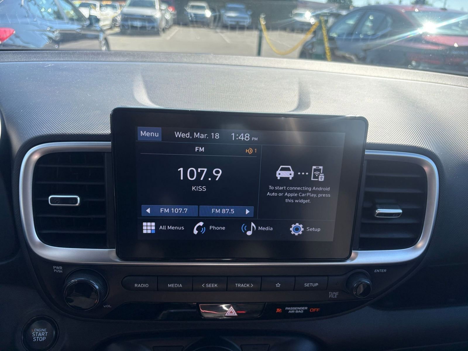 Used 2025 Hyundai Venue SEL image 20