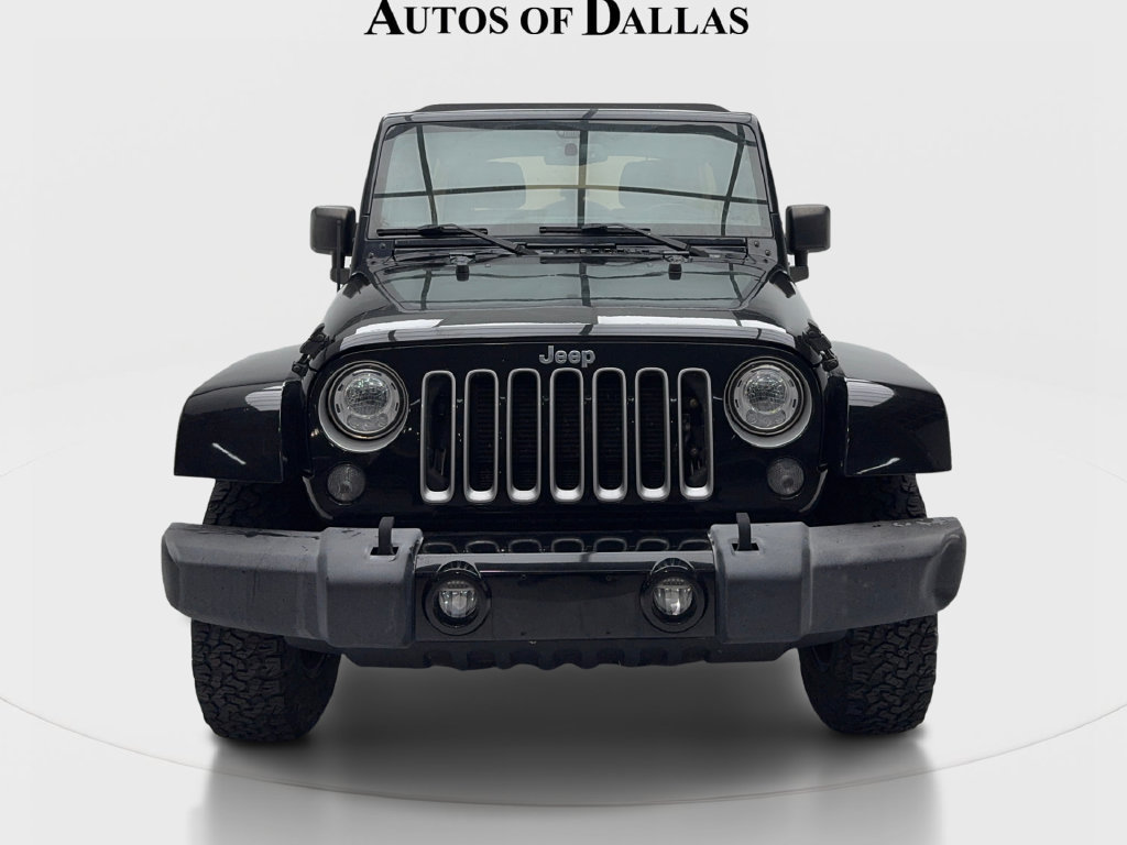 Used 2017 Jeep Wrangler Unlimited Sahara w/ Max Tow Package AWD/4WD image 4
