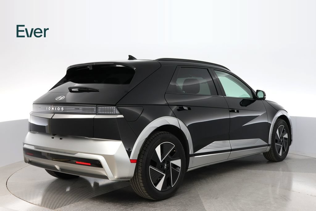 Used 2025 Hyundai Ioniq 5 Limited RWD image 3