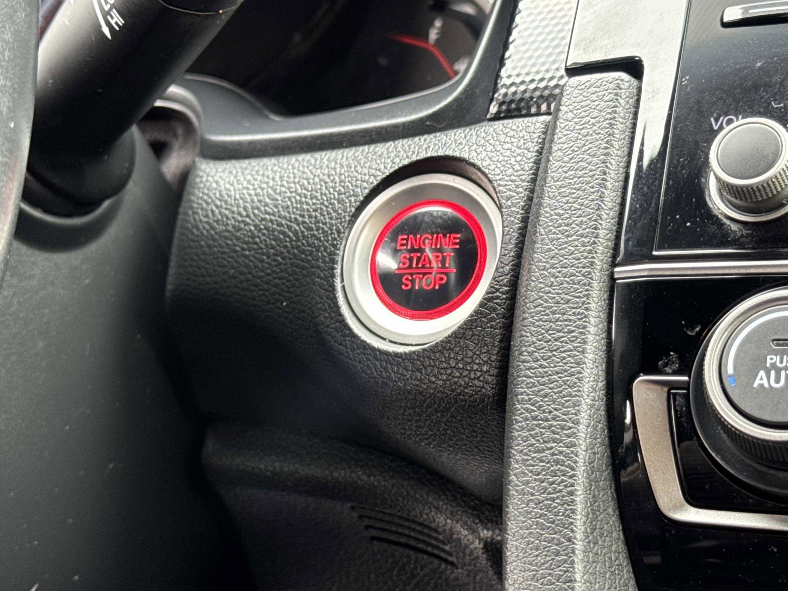 Used 2021 Honda Civic Sport image 6