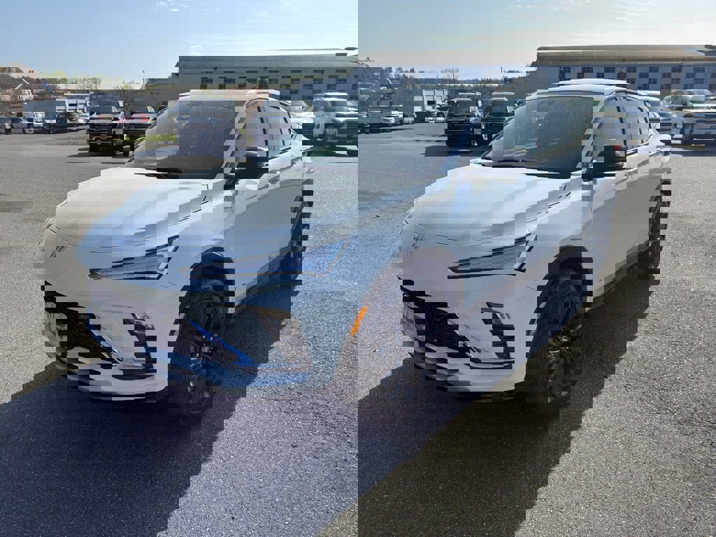 New 2026 Buick Envista Sport Touring image 2