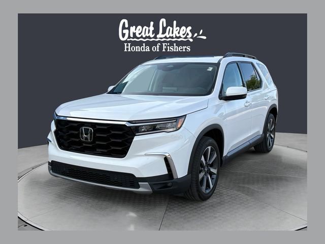 Used 2024 Honda Pilot Touring image 1