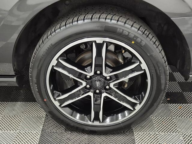 Used 2019 Ford Expedition Limited w/ Equipment Group 303A image 10