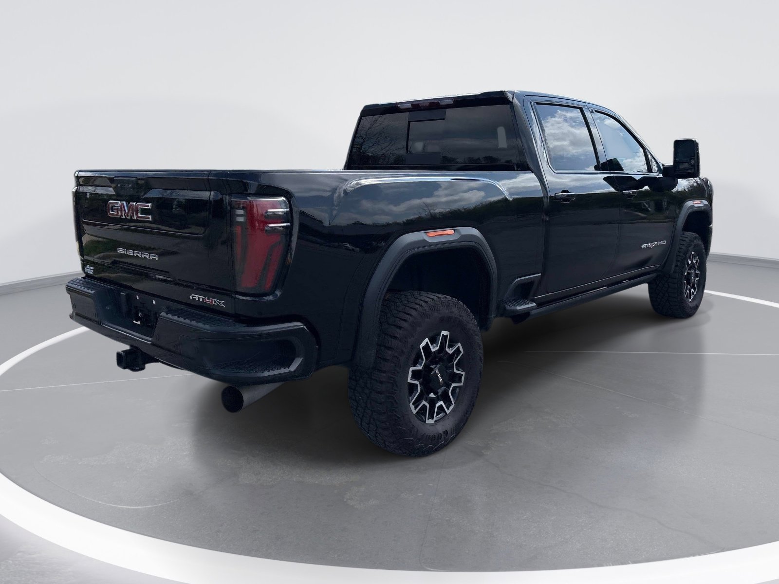 Certified 2024 GMC Sierra 2500 AT4X image 8