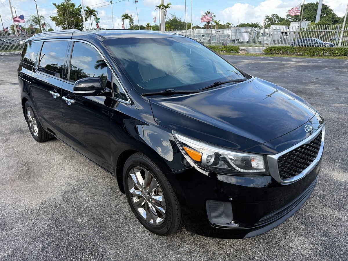 Used 2016 Kia Sedona SX Limited FWD image 2