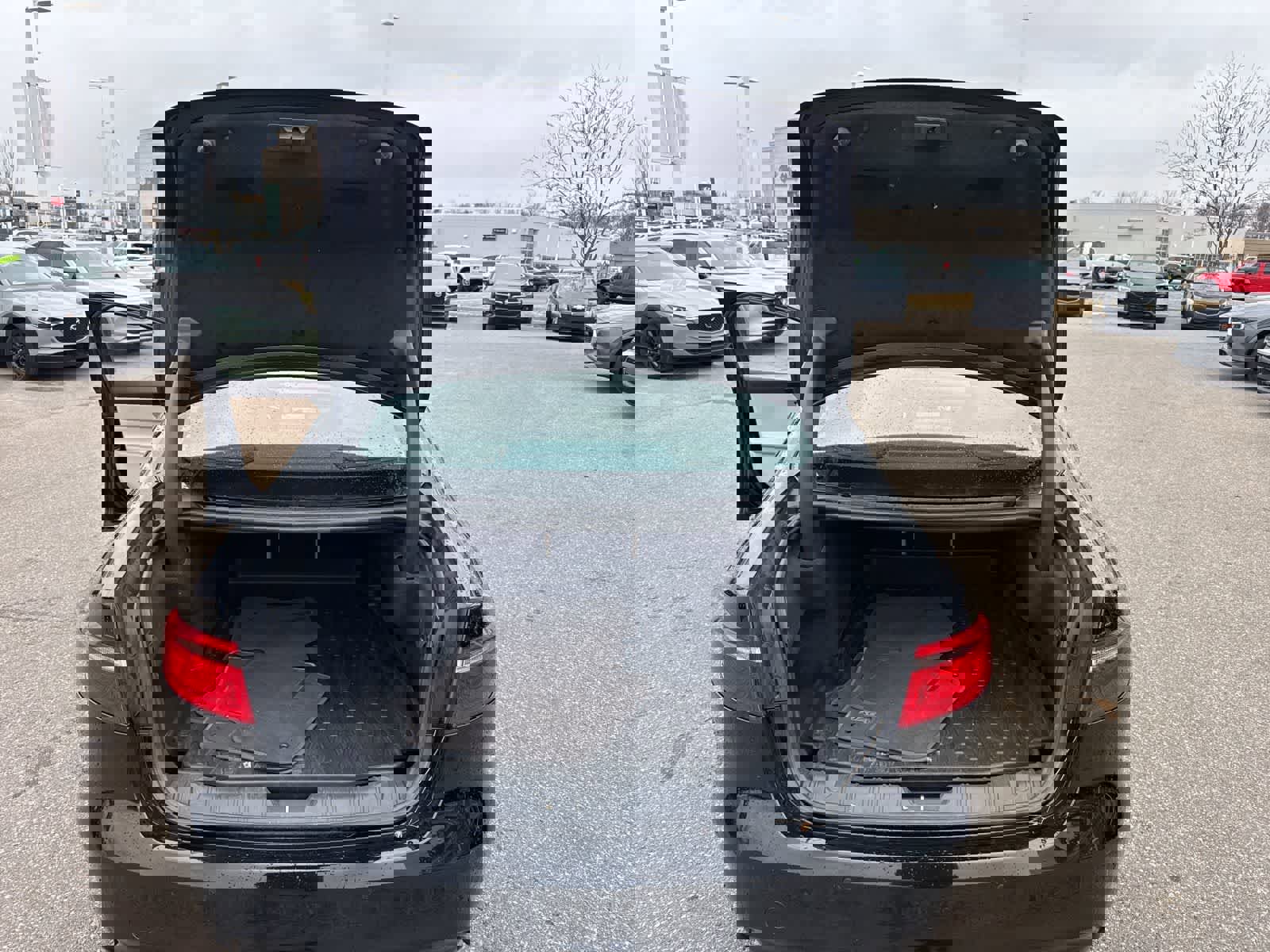 Used 2020 Jaguar XF Prestige image 23