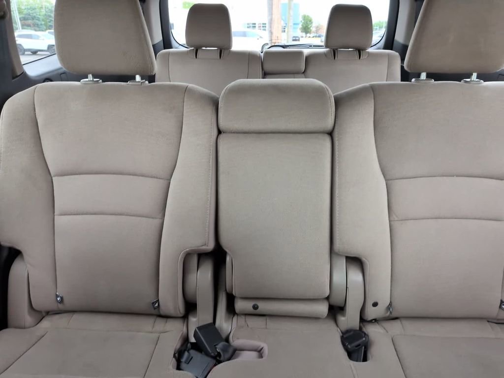 Used 2016 Honda Pilot EX image 29