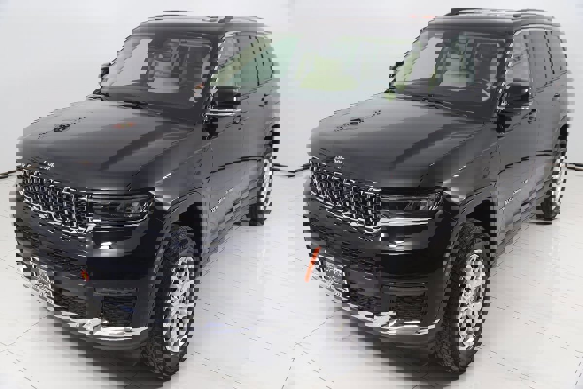 Used 2022 Jeep Grand Cherokee L Limited image 25