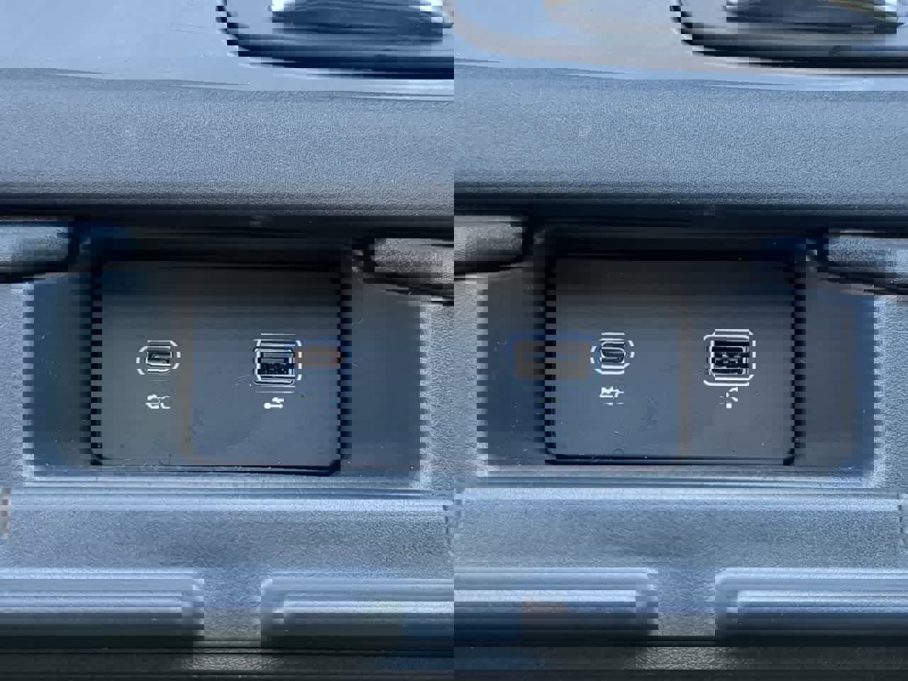 Used 2023 Land Rover Discovery HSE R-Dynamic image 35