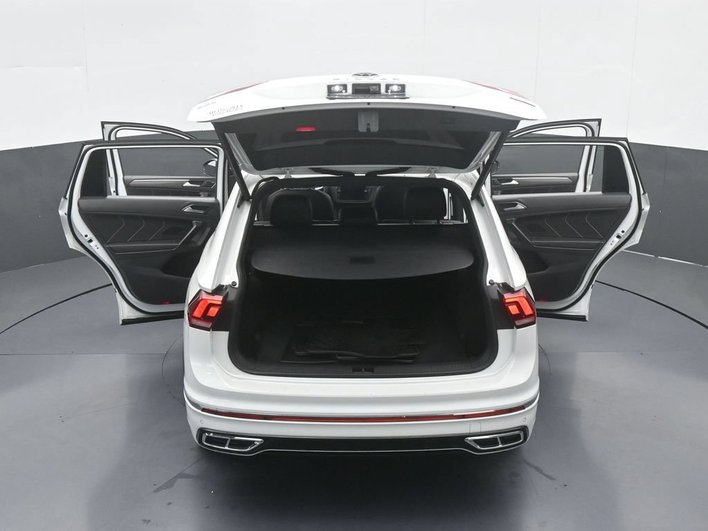 Used 2023 Volkswagen Tiguan SEL R-Line AWD/4WD image 76