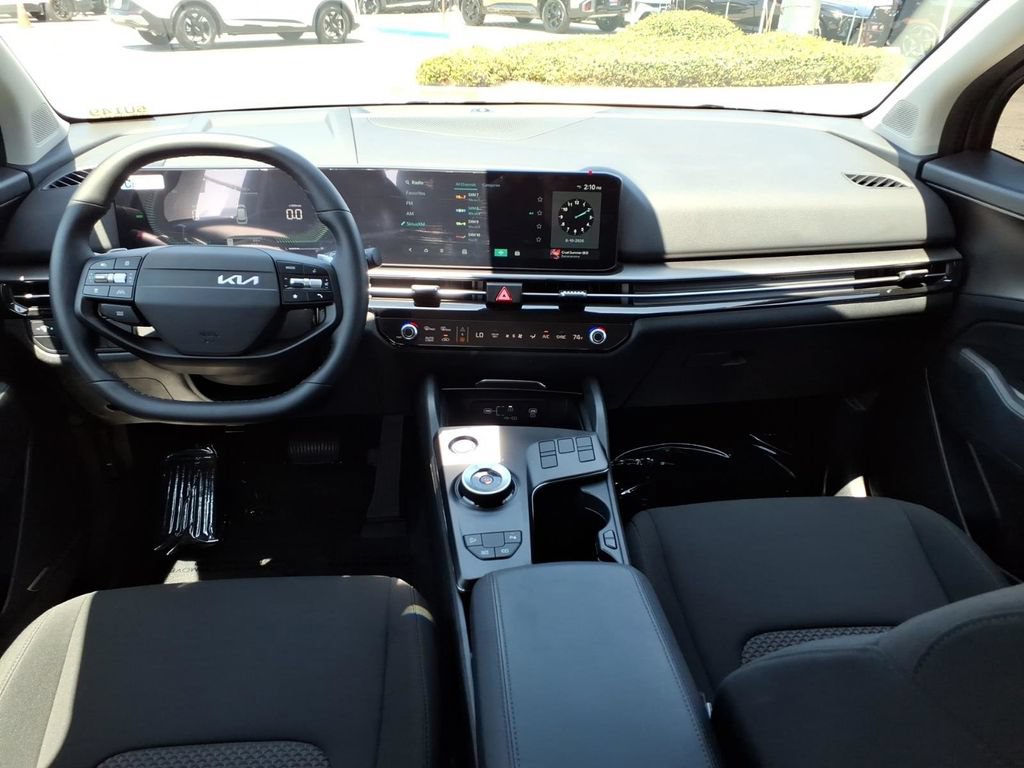 Used 2026 Kia Sportage LX FWD image 10
