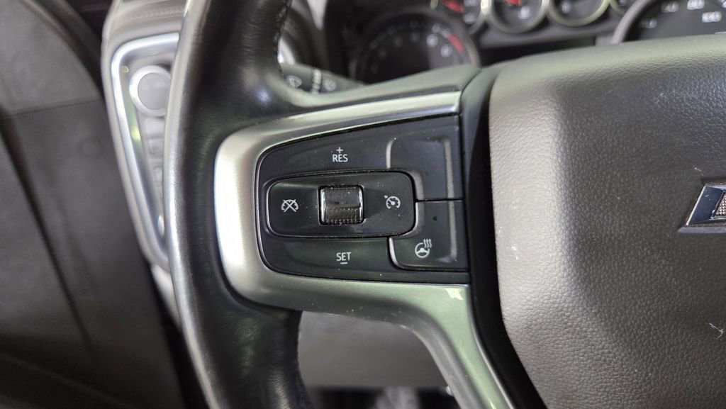 Used 2020 Chevrolet Silverado 1500 LT Trail Boss w/ Midnight Edition image 16