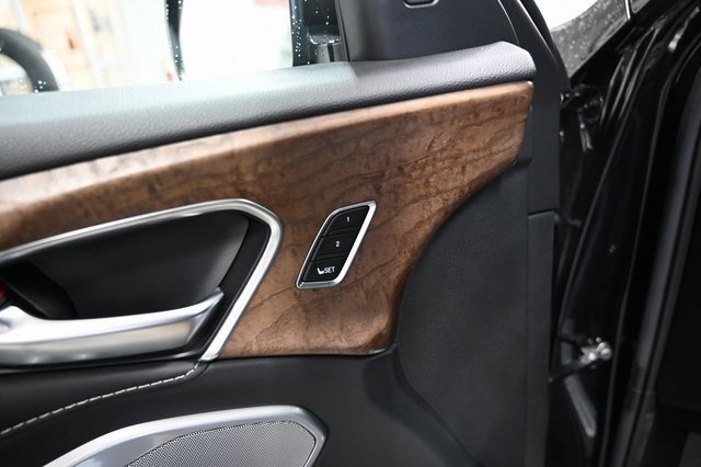 Used 2024 Acura RDX SH-AWD w/ Advance Package image 28