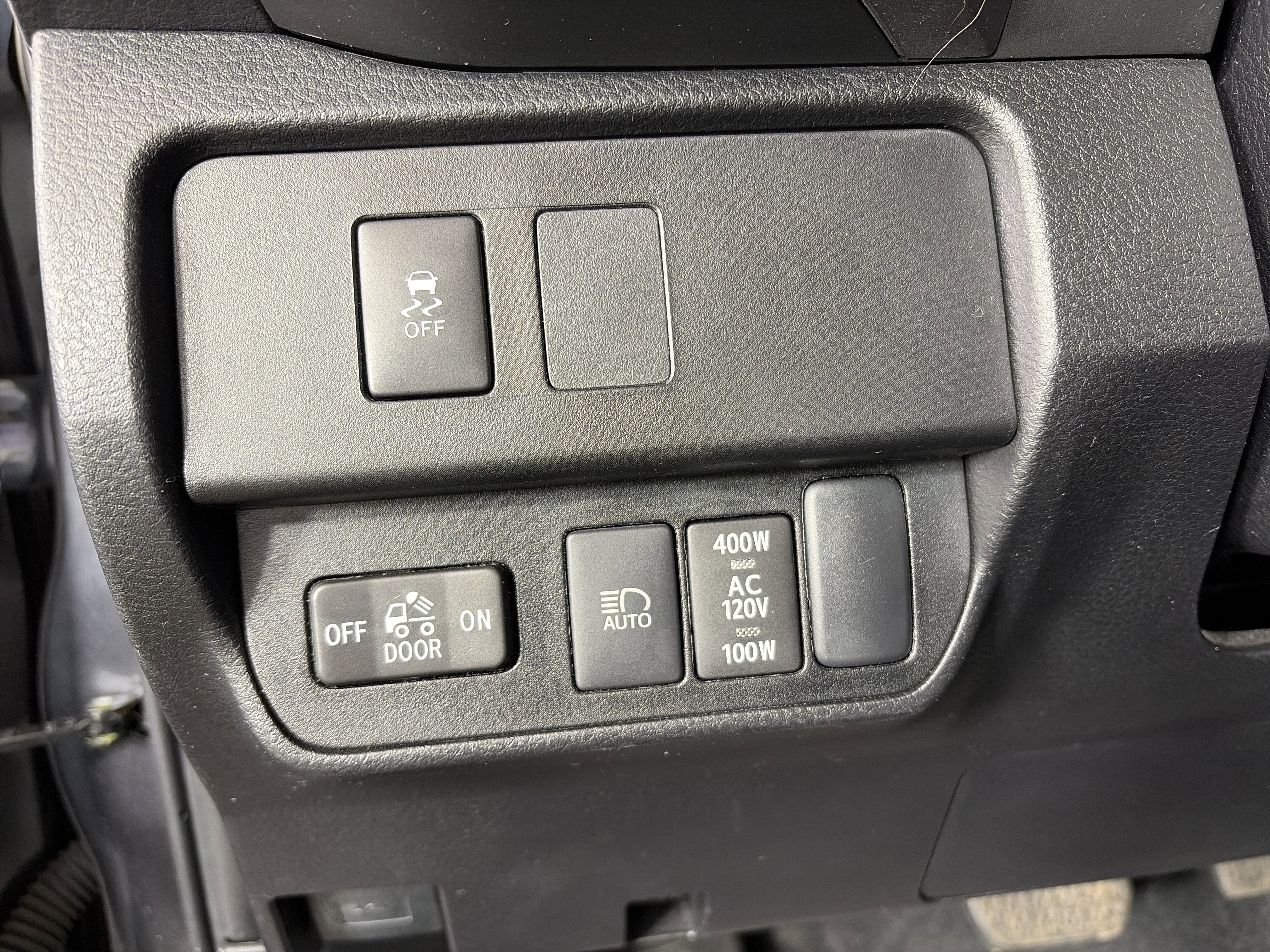 Used 2023 Toyota Tacoma TRD Sport w/ Technology Package image 26