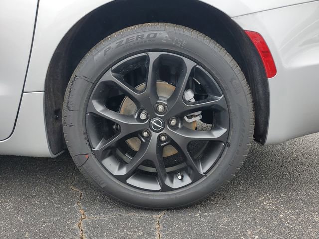 New 2026 Chrysler Pacifica Limited image 11