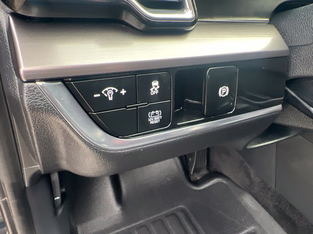 Certified 2025 Kia Sportage EX AWD/4WD image 46