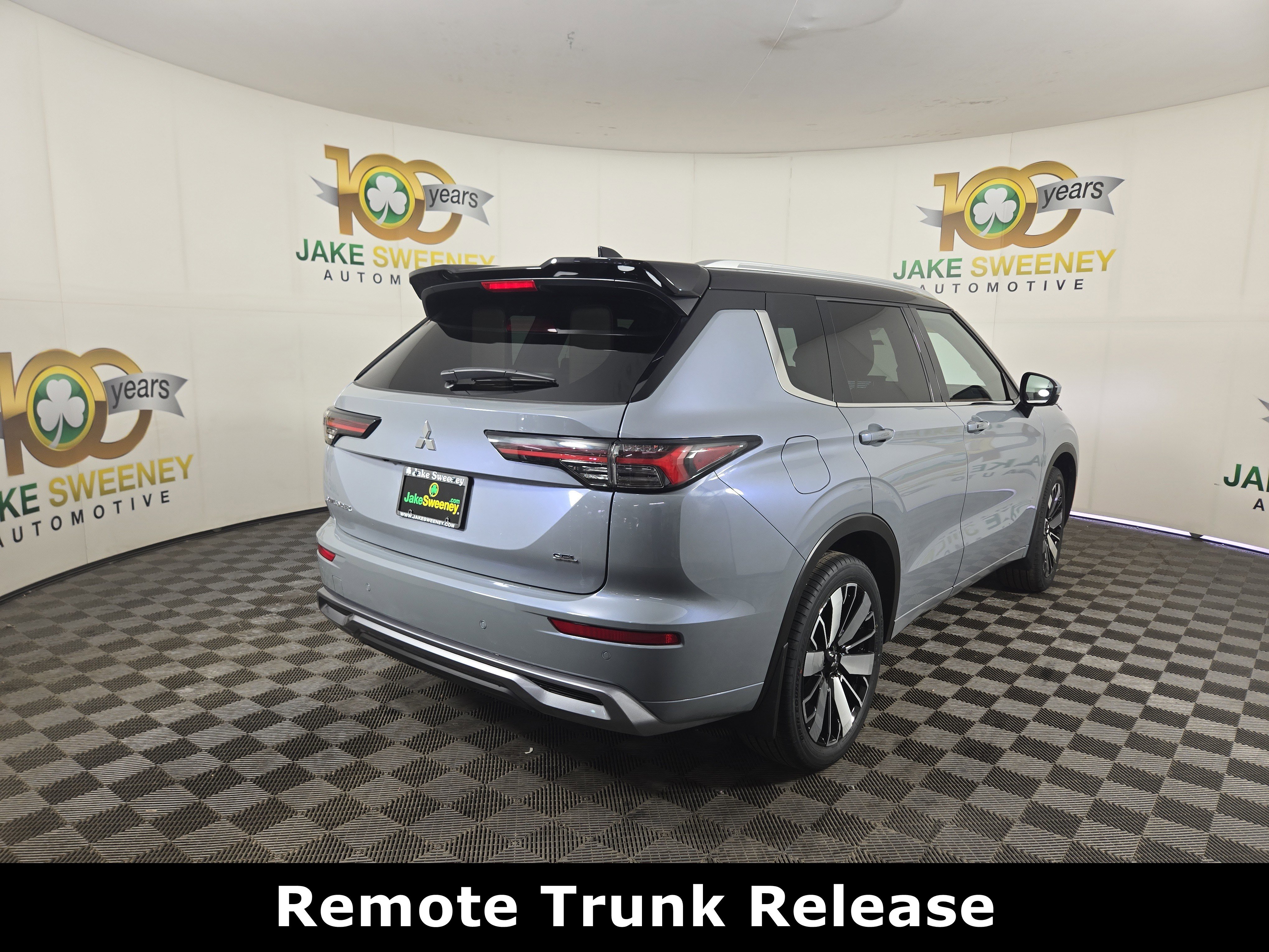 New 2026 Mitsubishi Outlander SEL image 7