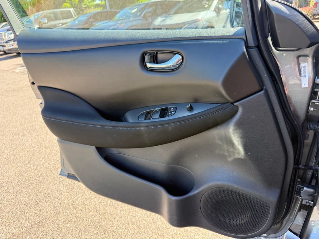 Certified 2024 Nissan Leaf S FWD image 16