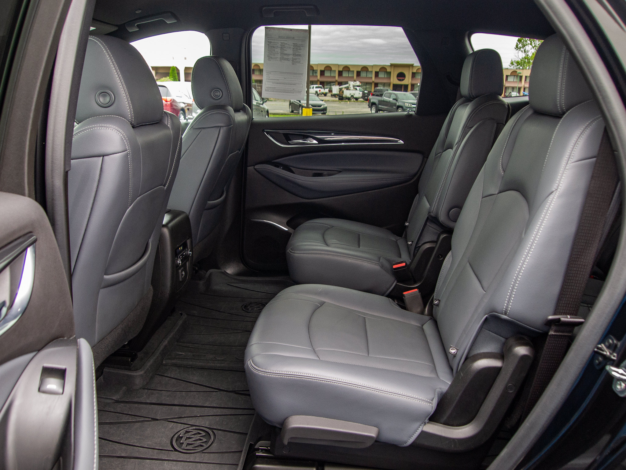 Used 2024 Buick Enclave Essence w/ Technology Package FWD image 26