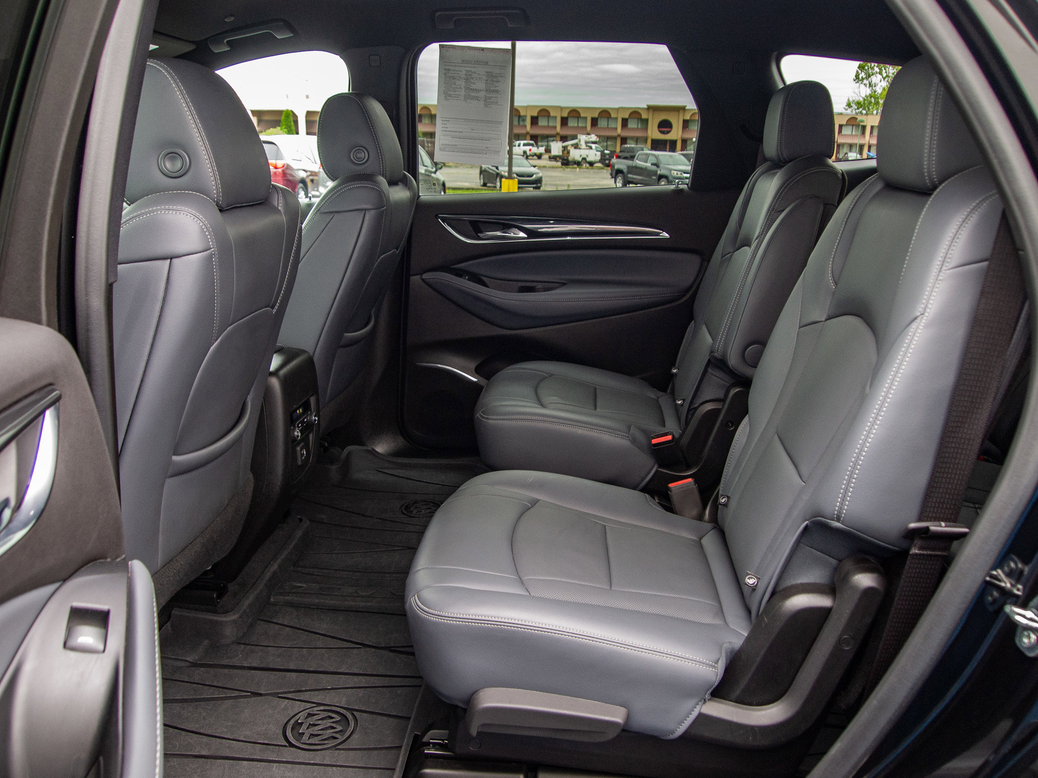 Used 2024 Buick Enclave Essence w/ Technology Package FWD image 26