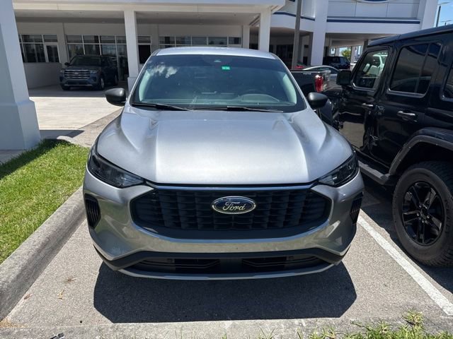 Certified 2024 Ford Escape Active w/ Tech Pack #1 AWD/4WD image 2