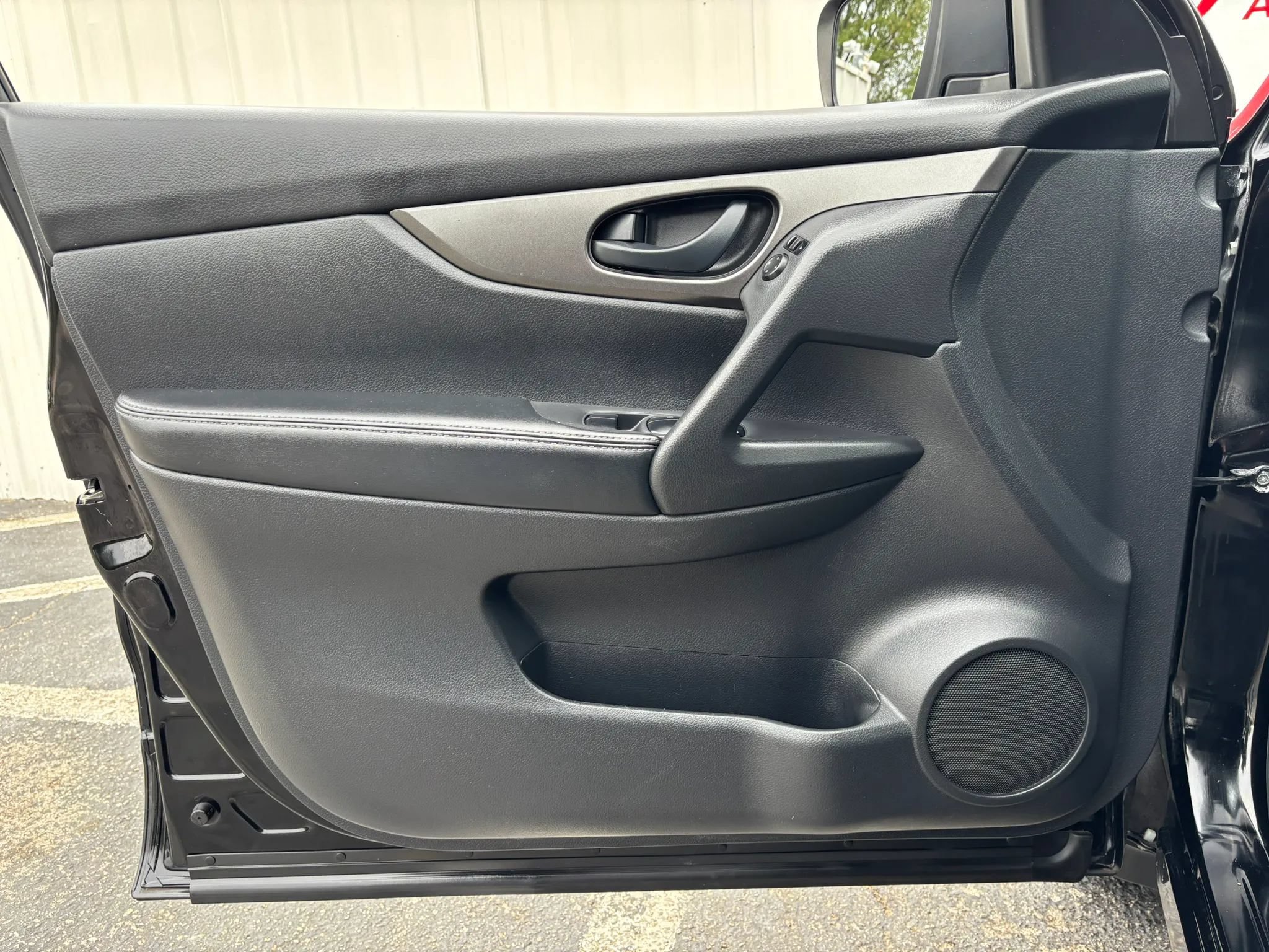 Used 2017 Nissan Rogue Sport S w/ S Appearance Package FWD image 29