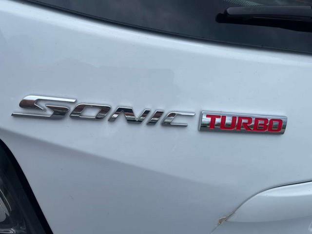 Used 2018 Chevrolet Sonic LT w/ True North Edition FWD image 11