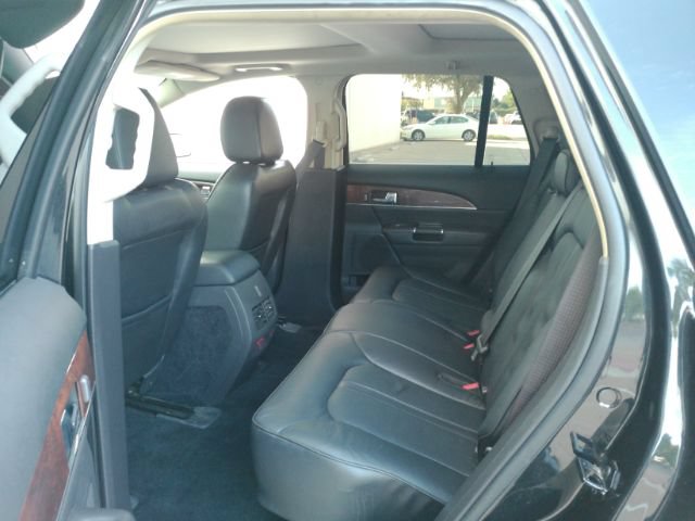 Used 2013 Lincoln MKX FWD image 17