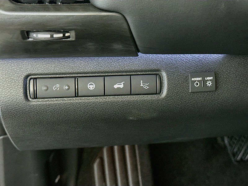 New 2026 Nissan Pathfinder Platinum w/ Accent Package AWD/4WD image 10