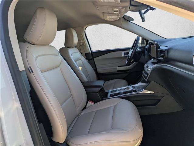 Used 2020 Ford Explorer XLT w/ Equipment Group 202A image 18