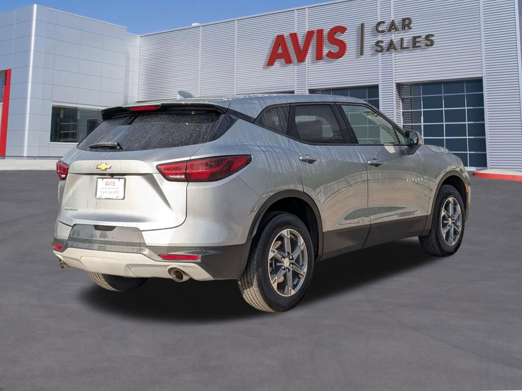 Used 2025 Chevrolet Blazer LT image 6