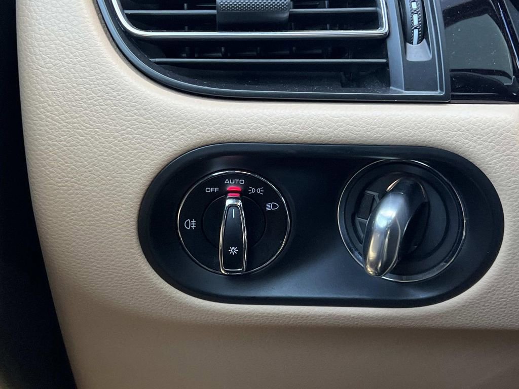 Used 2019 Porsche Macan S image 24