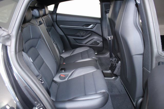 New 2025 Porsche Taycan image 23