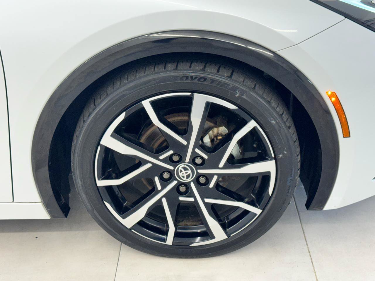 Used 2024 Toyota Prius Prime FWD image 37