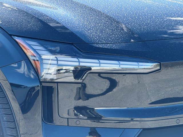 New 2026 Volvo EX30 Plus image 3