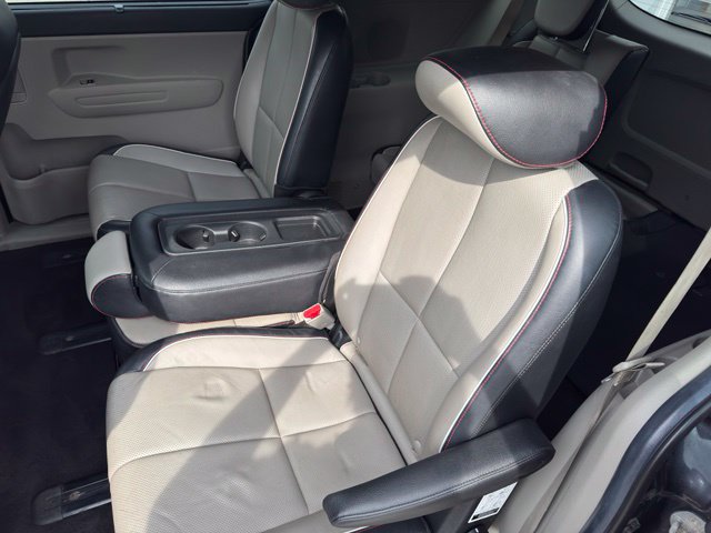 Used 2020 Kia Sedona EX FWD image 8