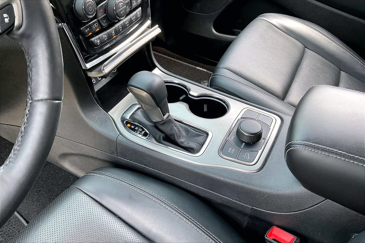 Certified 2021 Jeep Grand Cherokee Limited w/ Quick Order Package 28K 80th AWD/4WD image 32