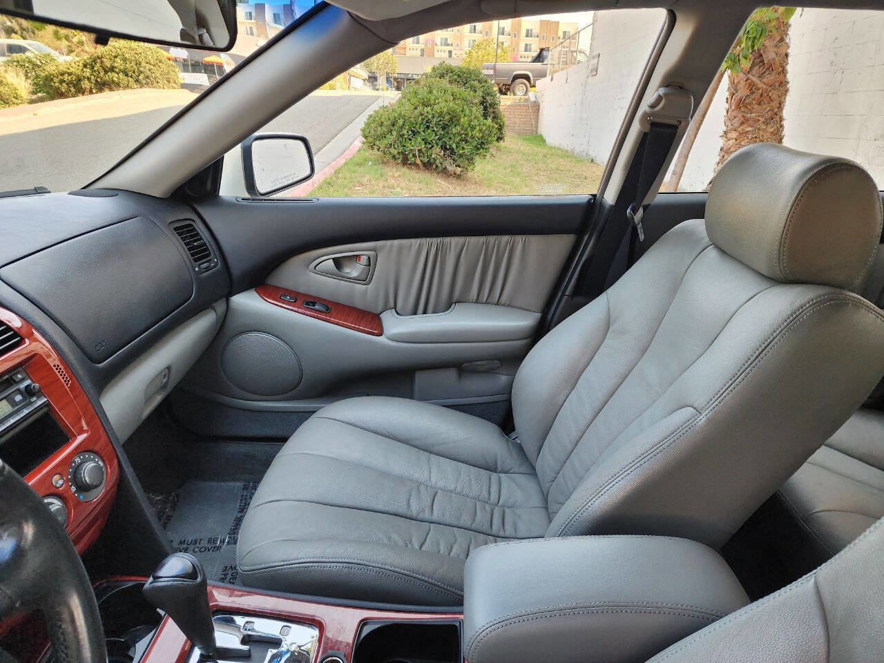 Used 2004 Mitsubishi Diamante LS image 34