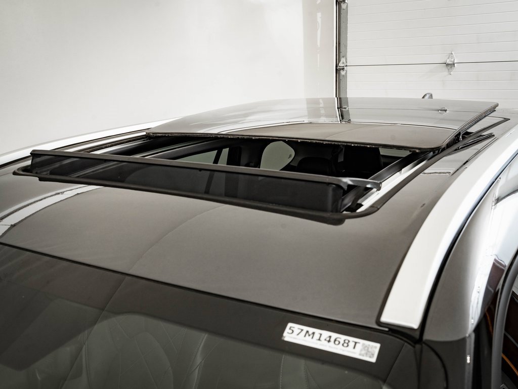 Used 2023 Toyota Highlander Platinum image 14