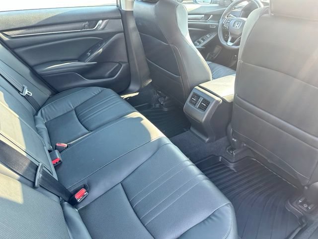 Used 2018 Honda Accord Touring image 23