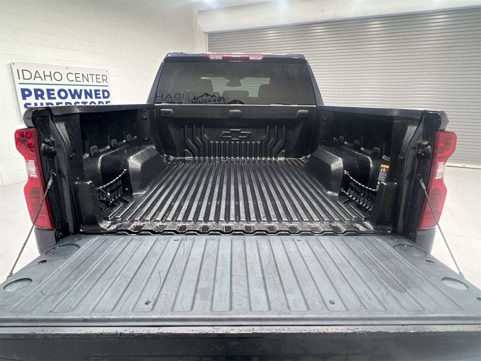 Used 2024 Chevrolet Silverado 1500 LT image 23