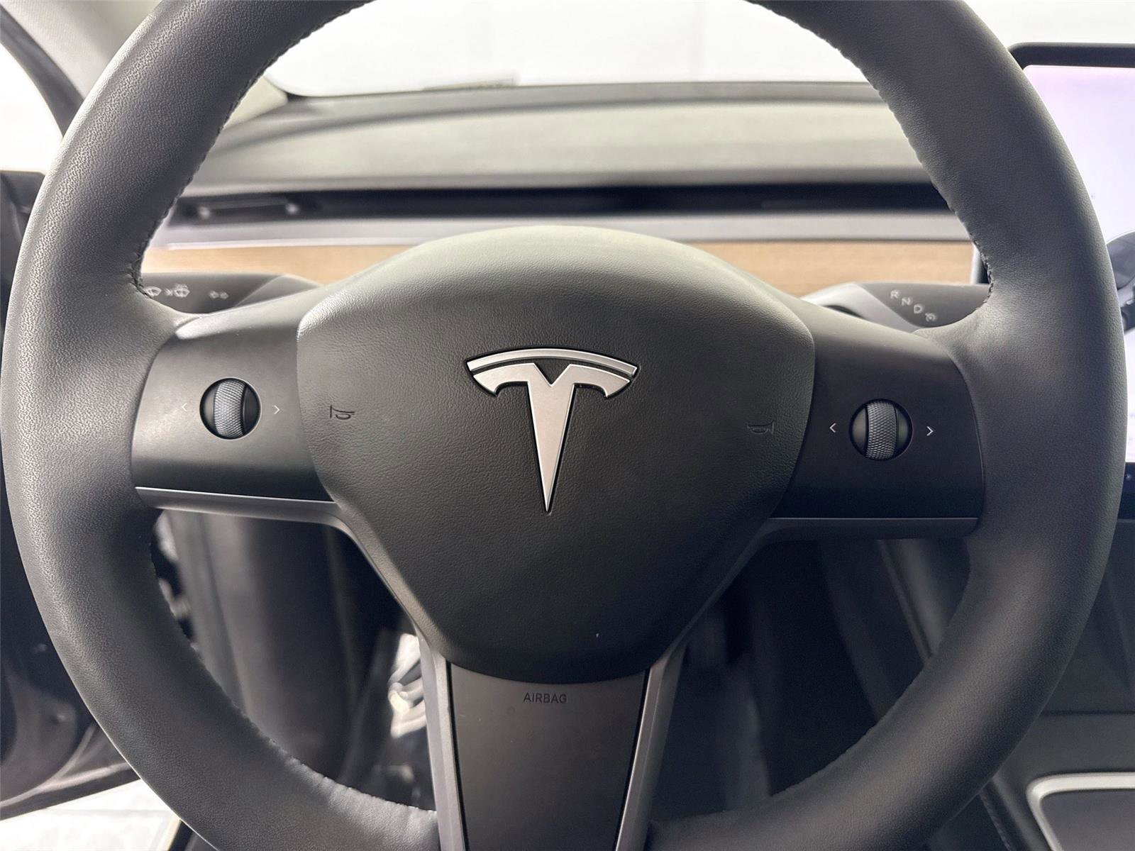Used 2021 Tesla Model Y Long Range image 16
