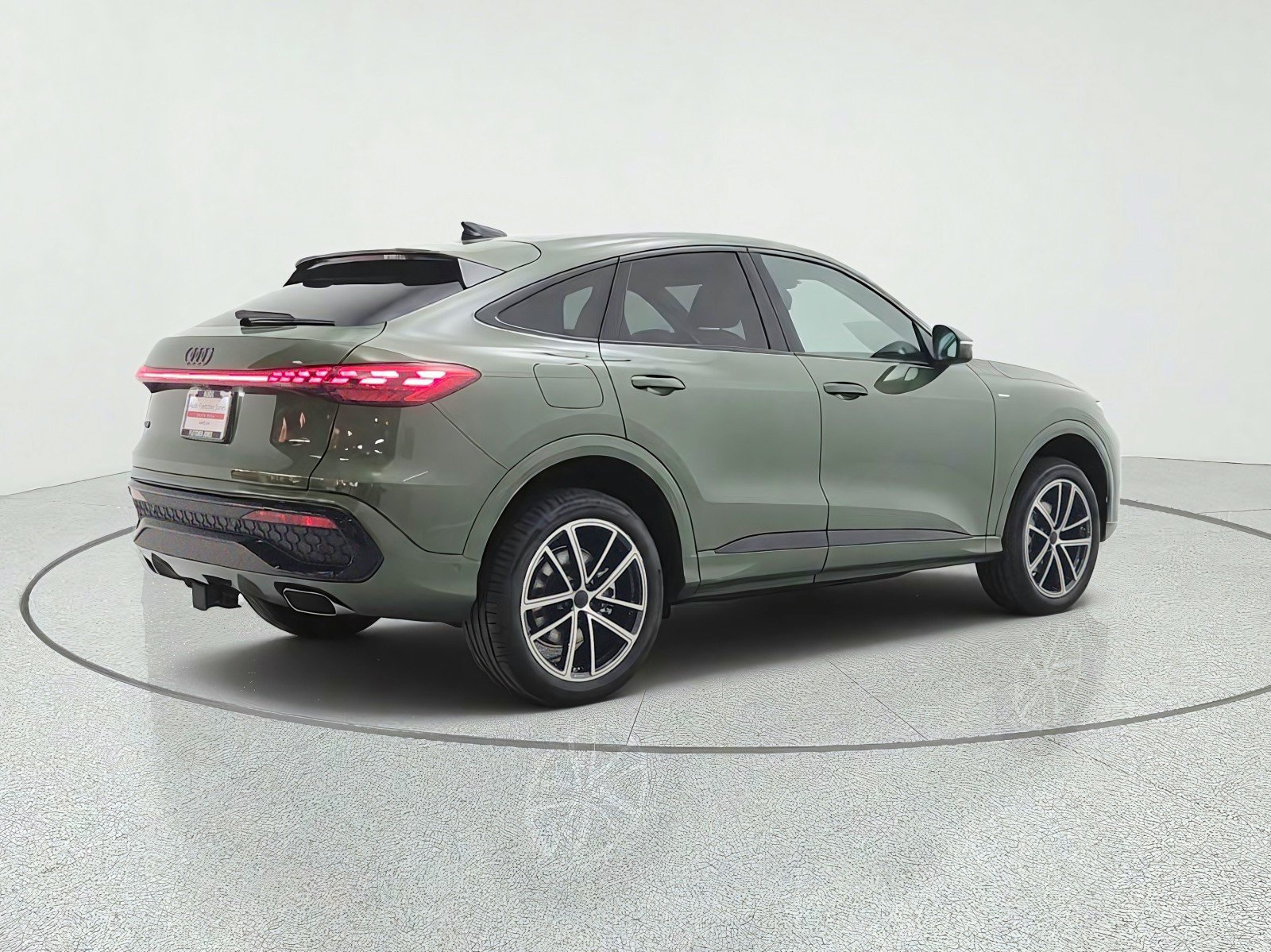 New 2026 Audi Q5 Premium Plus AWD/4WD image 5