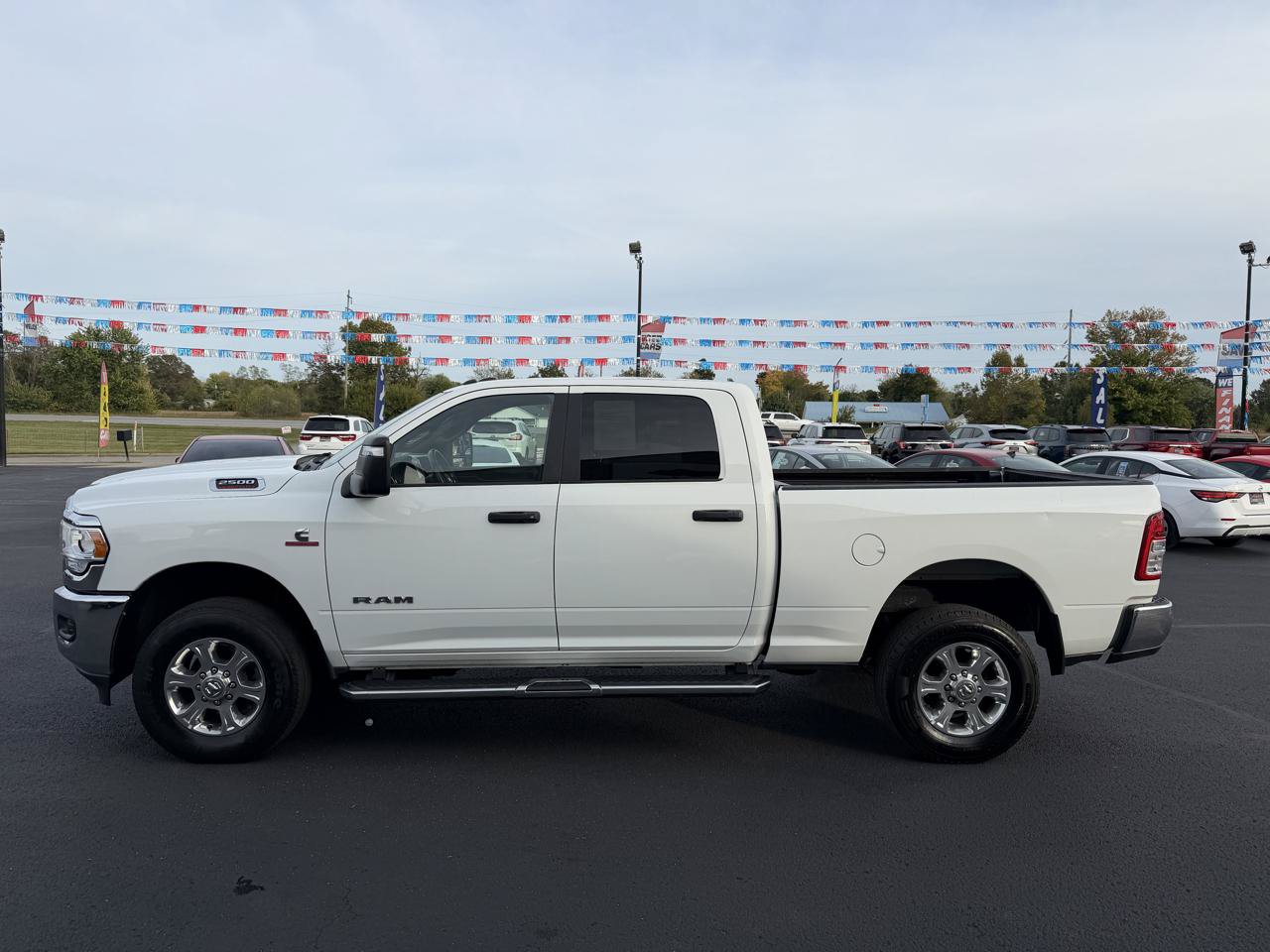 Used 2024 RAM 2500 Big Horn AWD/4WD image 8